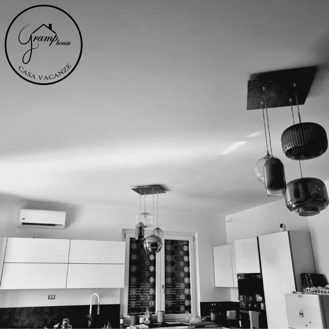 Gramp House Casa Vacanze Cellole Exterior foto
